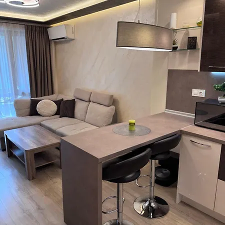 Apartment Cozy By The Sea